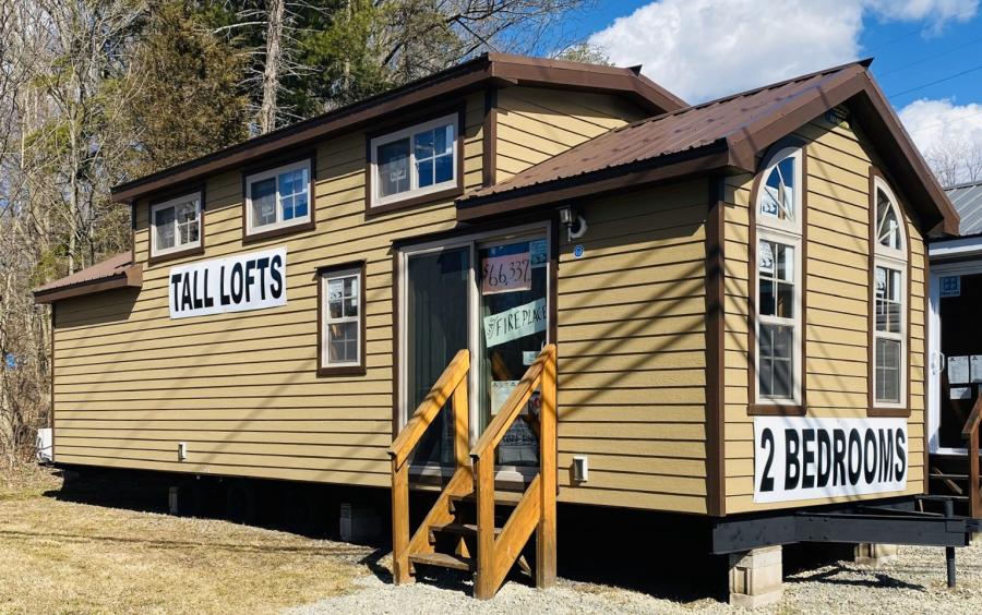 2018 2 bedrom Pocono Park Model Rocky Mountain Sheds